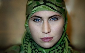 Аміна Окуева: Чеченські добровольці дратують Кадирова і його господаря