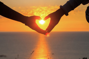 Любовный гороскоп на 28 мая 2024 года: что обещают астрологи