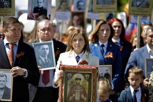 Після інтерв'ю про сатаністів, збоченців та ікони, що зупиняють бандерівців, соцмережі запропонували Поклонській підлікуватися