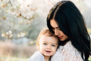 Ученые назвали возраст для рождения первенца, который продлит жизнь матери