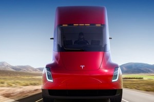Технологічний прорив: Маск показав електровантажівку Tesla з автопілотом