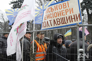 У Кабміні назвали нову дату підвищення пенсій військовим