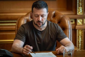 Зеленский подписал закон об увеличении штрафов для уклонистов и разрешил мобилизацию заключенных