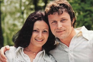 Ротару показала, как горюет по умершему мужу