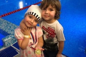 Пугачова похвалилася першою медаллю дочки Лізи