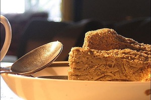 Халва: полезные свойства и кому ее нельзя есть категорически