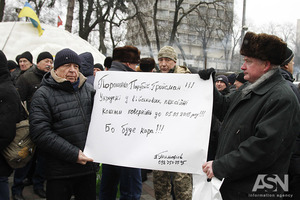 Военные пенсионеры не довольны постановлением Кабмина о пересчете пенсий и возобновляют протесты