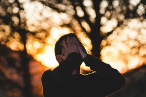 9 несподіваних факторів, які можуть спровокувати тривожність