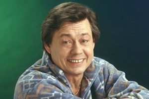 Похож на столетнего: немощный Караченцов впервые за долгое время появился на людях