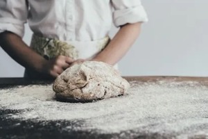 Не выпекать хлеб и не рыбачить: что нельзя делать 27 августа 2022 года