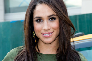 Скандал в королевской семье. Ненавистные родственники рвутся на свадьбу Меган Маркл 