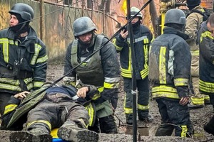 Удар росії по Одесі: кількість загиблих та поранених стрімко зростає
