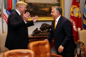Орбан едет в Трамп, чтобы обсудить прекращение войны в Украине - Bloomberg