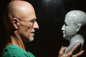 Сучасний Франкенштейн: вчені вперше успішно пересадили людську голову