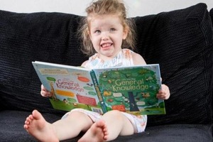 У трехлетней британской девочки IQ оказался выше, чем у Эйнштейна 