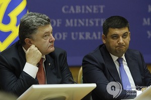 Эксперт: Следующий год будет для Порошенко решающим, а Гройсмана ожидают серьезные испытания