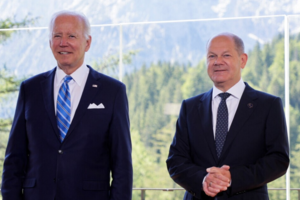 Первые лица США отложили свой визит в Германию на Рамштайн