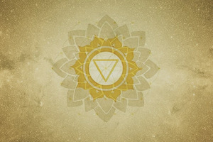 Как пробудить Манипуру — чакру богатства и изобилия