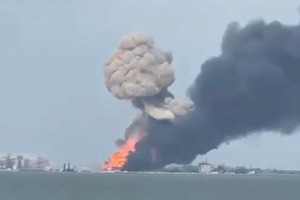 Главное к этому часу. Начинается 912-й день войны. Атаки на Крымский мост и нефтебазу в России, предупреждение от США и поддержка Камалы Гаррис