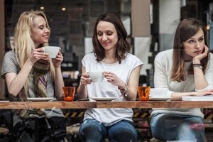 10 ознак токсичних друзів, від яких бажано триматися подалі