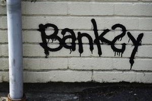 Після концерту Massive Attack у Києві з'явилися графіті Бенксі