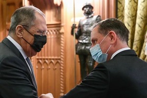 Как пророссийская партия в Гремании отстаивает интересы своего кремлевского хозяина