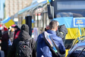 ЦЕС: після війни лише третина українських біженців повернеться до країни