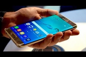 Смартфоны Samsung отправляют личные фото владельцев случайным людям