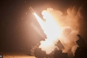 США можуть дати Україні далекобійні ракети ATACMS - Wall Street Journal.