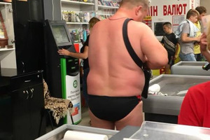 Жителей Черноморска достали голые пляжники