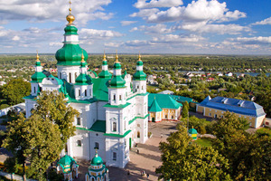 Сколько выходных выпадает на Троицу