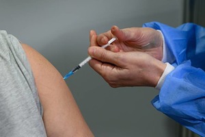 У Німеччині чоловік 217 разів прищепився від корони різними вакцинами
