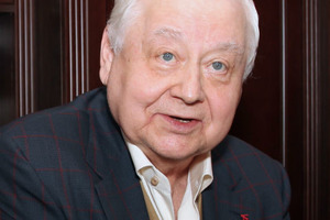 Не простили уход из семьи: Олег Табаков таки лишил наследства детей 