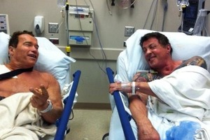 Шварценеггер очнулся после операции и сыграл сцену из 