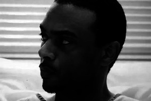 Выпил парацетамол, завязал глаза: Актер из «Холби Сити» покончил с собой 