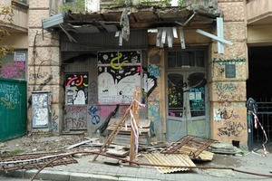 Вместо памятника архитектуры – новострой. Как в Киеве исторические здания превращают в руины