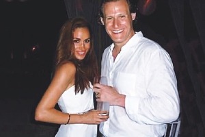 Отец Меган Маркл опозорил дочь, рассказав о марихуане на свадьбе