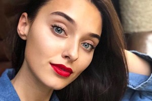 Не простак. Стало известно, кто является супругом лишенной титула украинской королевы красоты