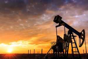 Стоимость нефти марки Brent упала до $52 за баррель