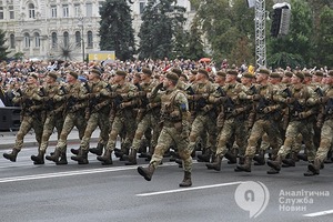 «Товарищ москаль, на Украину шуток не скаль». Хронология самого большого военного парада в Киеве