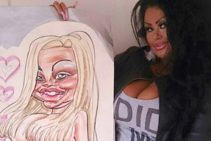 Британка тратит все свои деньги, чтобы стать похожей на карикатуру