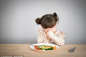Простой лайфхак для родителей, чьи дети отказываются есть овощи