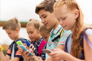 Первый смартфон для ребенка. Что предусмотреть?
