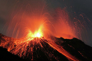 Прокинувся один із найнебезпечніших вулканів у світі. жителів евакуювали