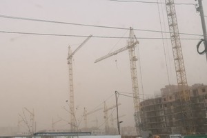 Донецк накрыла пыльная буря, на подходе еще одна