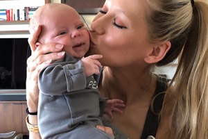 Скрывали от всего мира: Курникова впервые показала, как была беременной