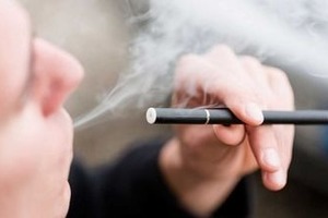 Учёные: Электронные сигареты 