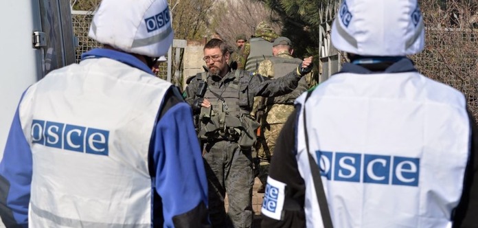 Порошенко желает, чтобы ОБСЕ как можно скорее разместило вооруженную миссию в Донбассе
