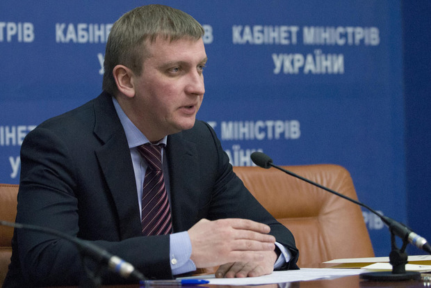 Минюст: Все политические партии регистрируют в Украине прозрачно
