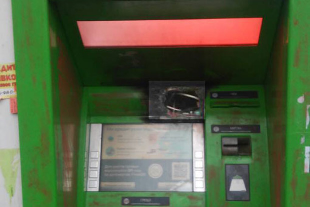 Затримано злочинців, які вкрали понад 1 млн гривень з банкоматів під Черніговом